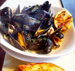 new england best drunken mussels brodies seaport salem ma